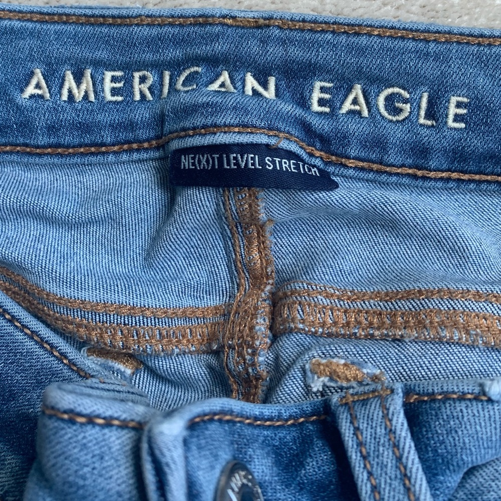 American Eagle Ripped Jeans - Picture 4 of 4